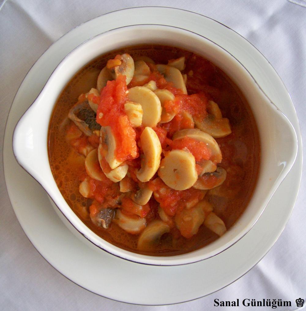 Mantar Soslu Makarna