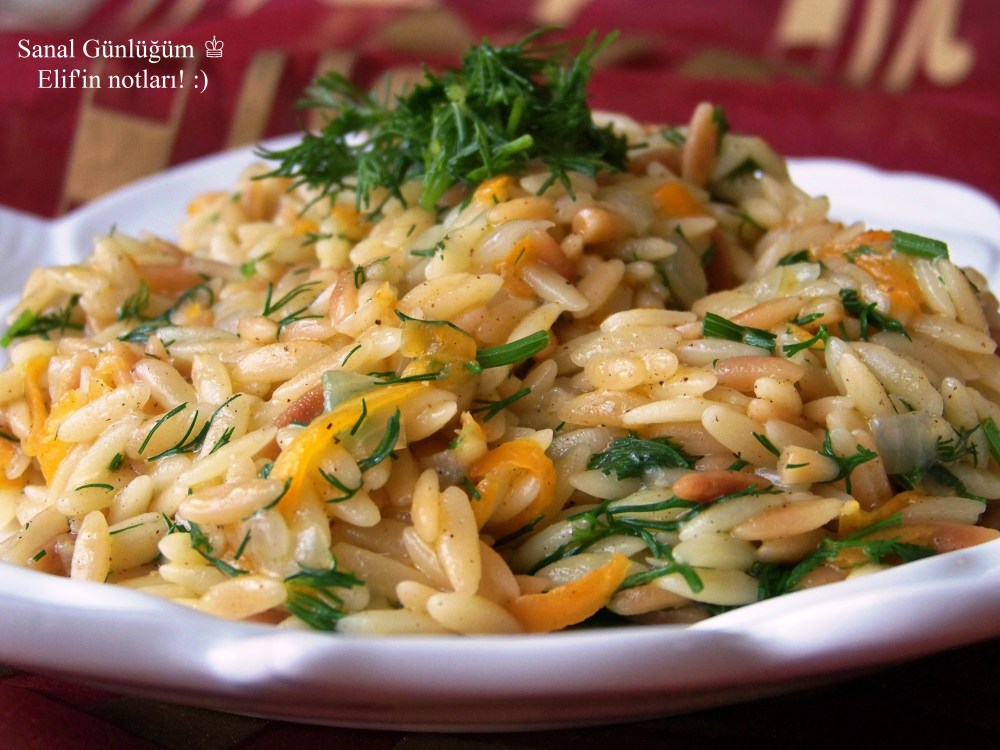 Havuçlu Arpa Şehriyeli Pilav