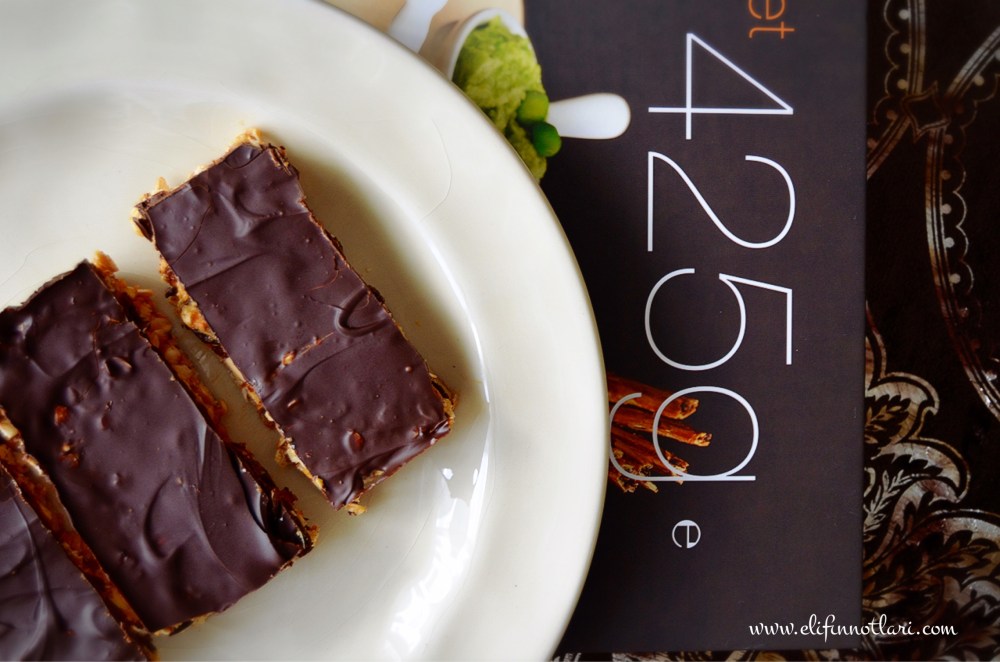 Hurmalı Bitter Çikolatalı (Pişmeyen) Granola Bar